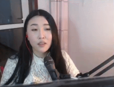90后美女主播年入千万，游戏直播作假拒不承认遭网友扒皮