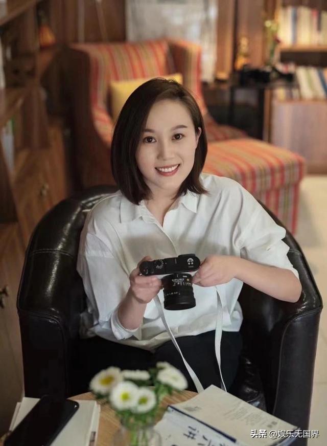 云南电视台12位美女主持人，崔爽‌是最美新闻女主播