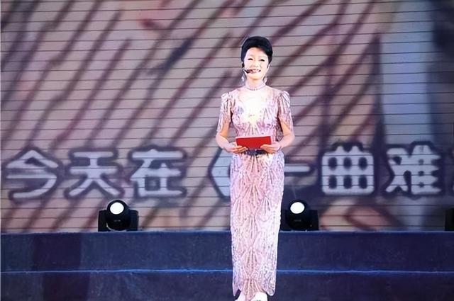 65岁的“广东一枝花”侯玉婷：曾和霍震霆传绯闻，如今成模范婆婆