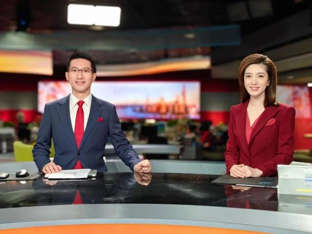 太亮眼!东方卫视“上新”首位00后女主播,已有百万粉丝!网友怒赞