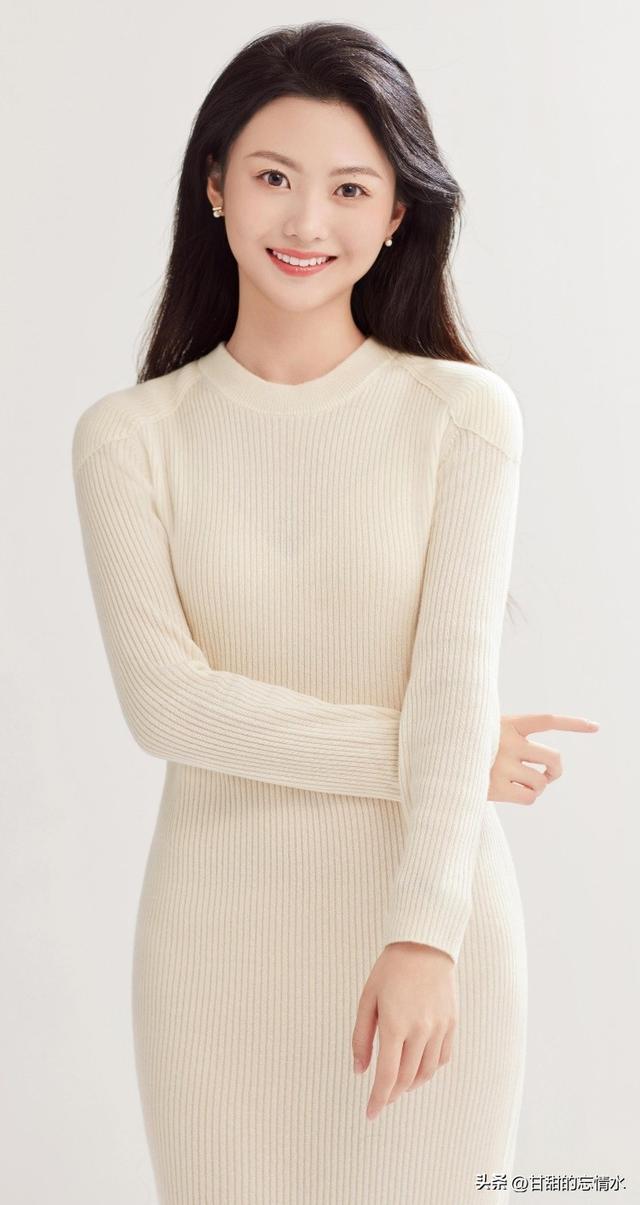 央视中文国际频道十大新闻美女主播,谁实力最强?