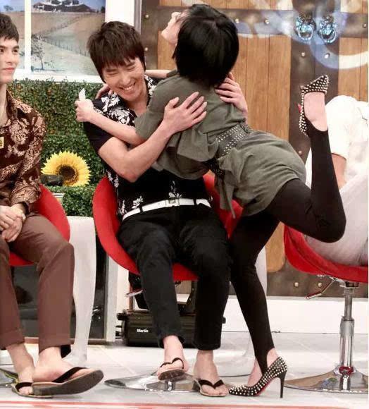 怎么样才能喂饱“饥饿”小S？这个最污女主播！