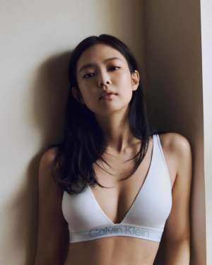 韩女主播吃饼干(Jennie#blackpink)