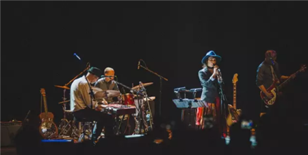 赴一场灵魂之约 苏菲·珊曼妮演唱会免费听