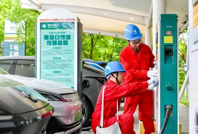 被“性感”困住的她们，如何破局？