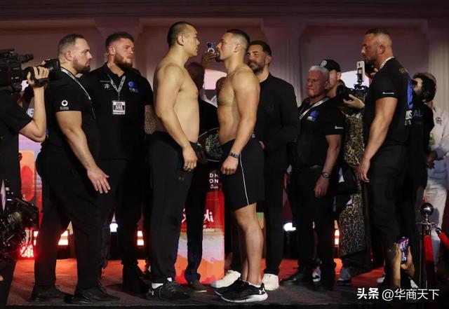 武林风前主持人郭大嘴职业病犯了,扬言张志磊打假拳,被骂真下作