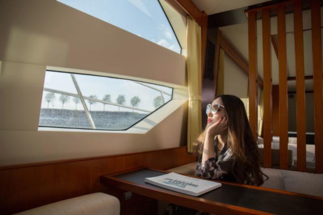 某直播平台主播逃离33天 “床”照不自觉流出