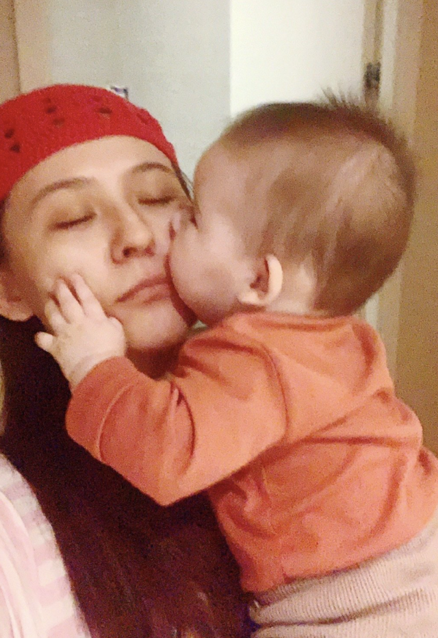 谢娜半个冰箱都是母乳!娱乐圈5位“背奶妈妈”,证明母爱真伟大