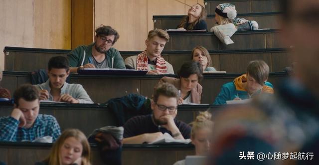 真实事件改编，德国生猛R片，说透了青春少女堕落放纵的后果