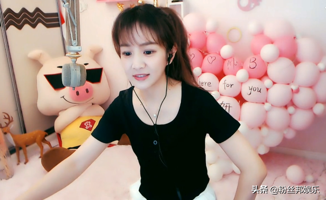 YY进入“女主播时代”，文儿今年不举办收徒大赛，想拜师一切随缘