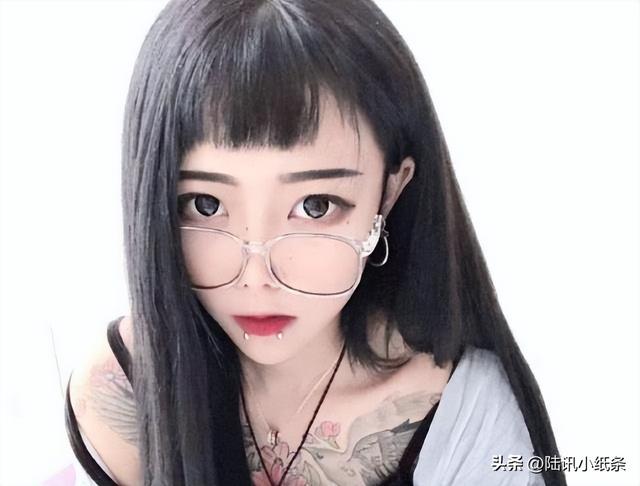 惊!网红顾茜茜日入30万,网红经济的暴富神话还是行业缩影?