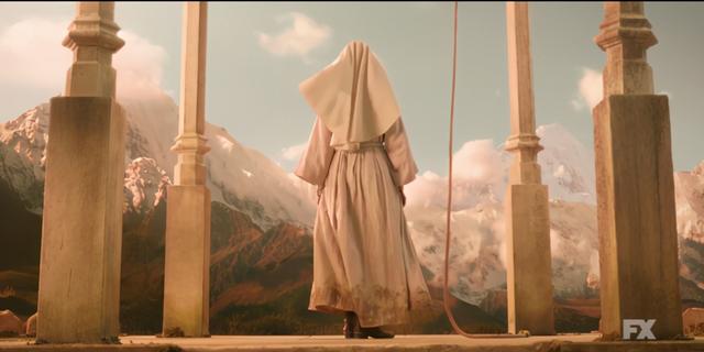 英版恐怖故事，来自遥远之地的禁忌爱情：《黑水仙》