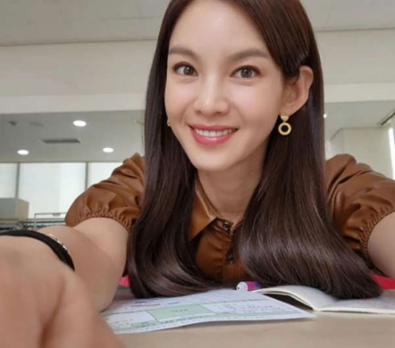 韩国女星亲历邪教“选美”圈套网友识别正是“摄理教”