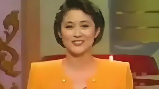 从倪萍到马凡舒，30年央视女主播颜值风云，谁堪称国泰民安脸？
