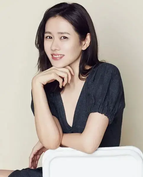 躺在我硬盘里的这个韩国女孩的电影，我将永久收藏