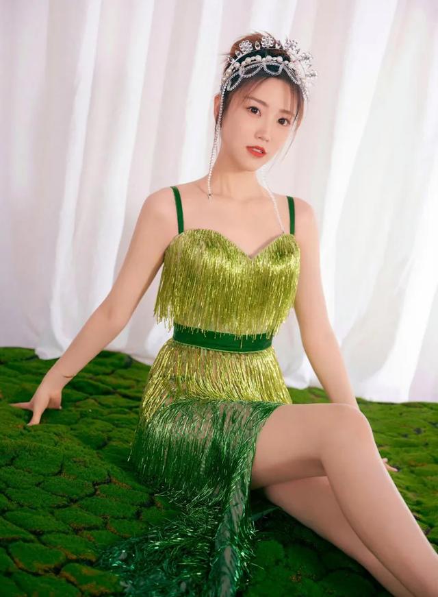 张纯烨，号称身材最好的女主持人！