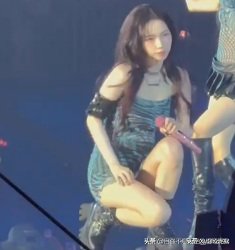 韩女团走光遭偷拍，发现后底裤全漏秒翻脸，国内舒淇也无奈过