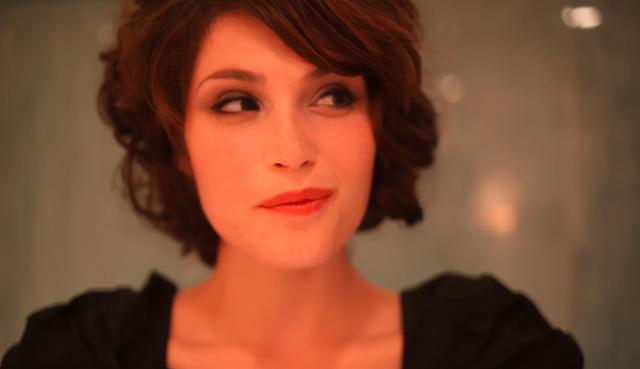 英版恐怖故事，来自遥远之地的禁忌爱情：《黑水仙》