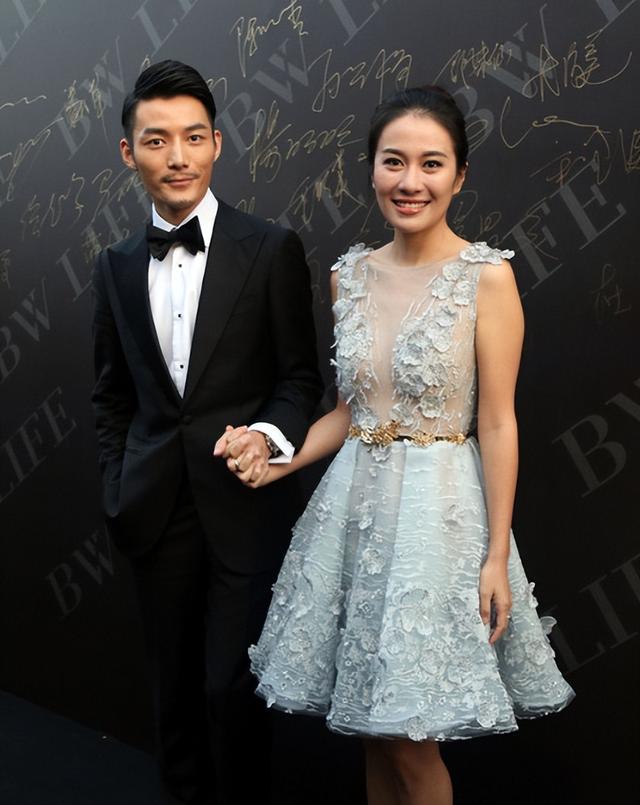 叶璇穿“小三裙”直播蹭流量,回看她的28位前任,比董小姐还豪放