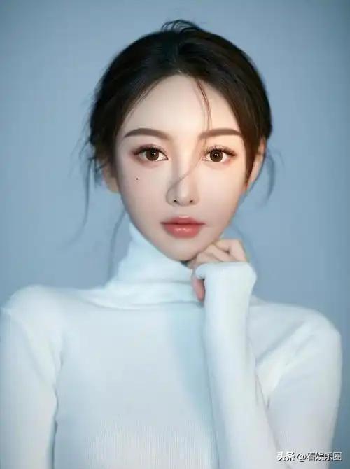 深圳卫视那些惊艳了时光的美女主播们!