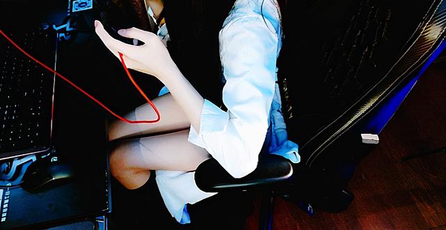 张老三被忽悠了,丝袜女神卢卢biu虎牙首秀,未能如约露脸