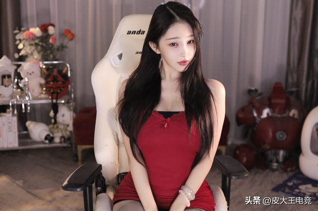 主播吐槽已经赚不到男人的钱，直言知道擦边不好，但还是要擦两年