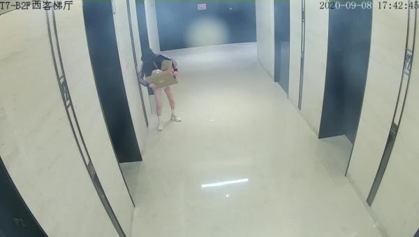 杭州一美女主播被警方带走,她干的这事让粉丝心拔凉……