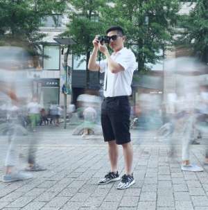 许一 女主播(韵味杭州别样精彩：时尚潮人看杭州)