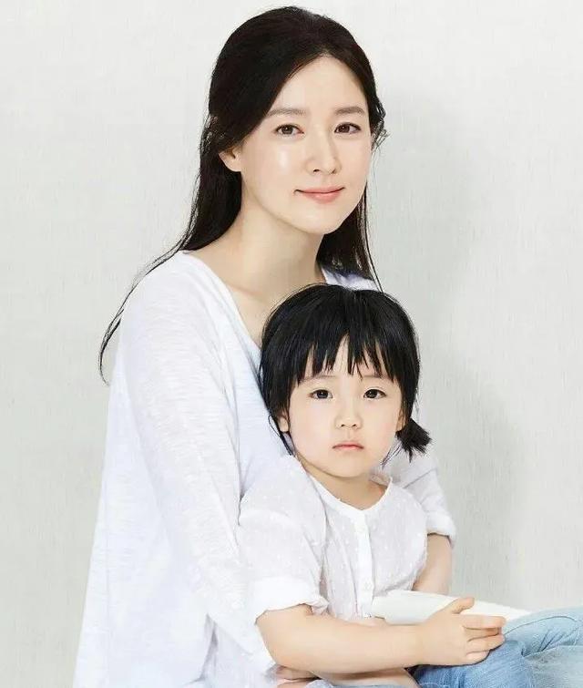 《春逝》录音师尚优与主播恩秀春恋，信心缺失致爱成殇