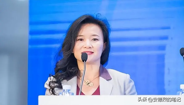 被国家逮捕的央视主持人，个个都是两面三刀吃里扒外，看看都有谁