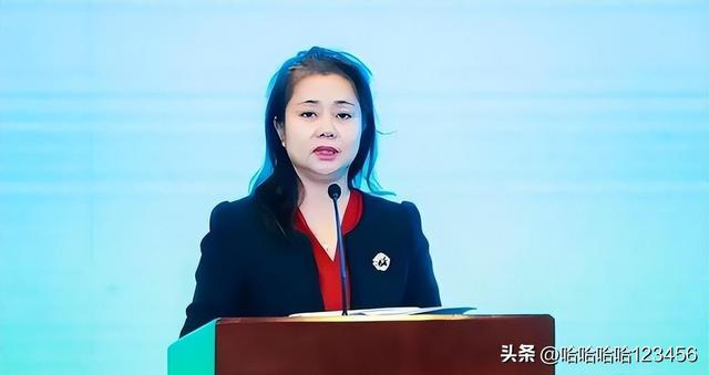 海南“好色女虎”落马,揭秘幕后:独爱潜规则“小鲜肉”