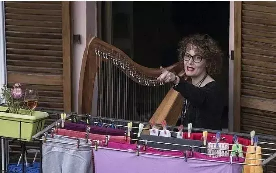 杨坤diss喊麦神曲《惊雷》,原唱急了:比你的歌火!