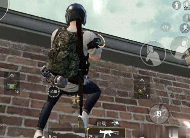 和平精英：蜜罐首次露脸直播，当起了战地医生，救死扶伤