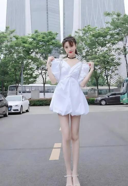 张纯烨，号称身材最好的女主持人！