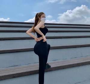 韩国女主播米娜图(保养得好，中年也是少女韩国冻龄女主播，42岁身材就像20岁)