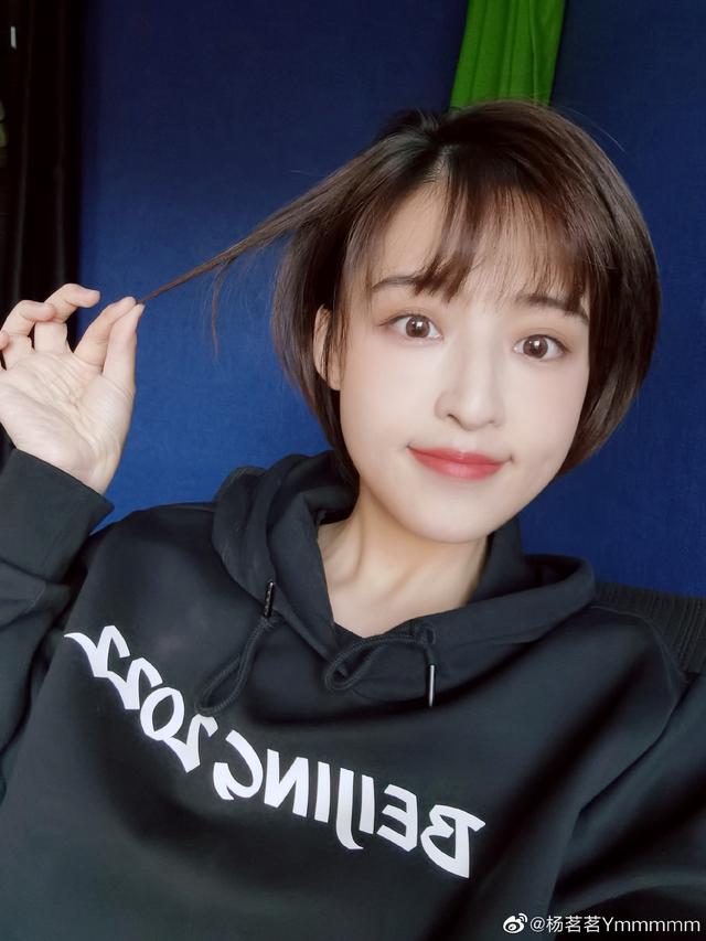 足球女主播哪家强,央视马凡舒,刘语熙,杨茗茗最强三叉戟