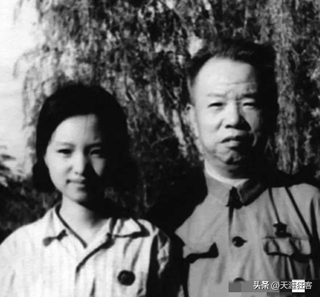 元帅大将的小棉袄们，不一样的温馨。