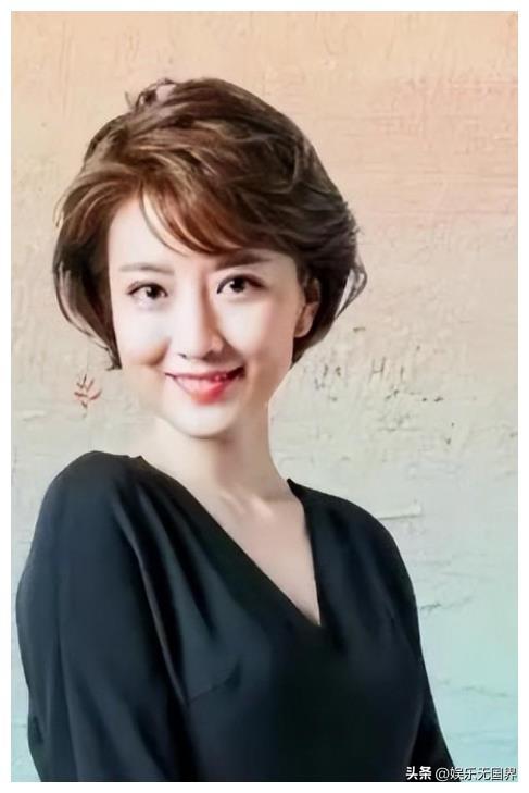 云南电视台12位美女主持人,崔爽是最美新闻女主播