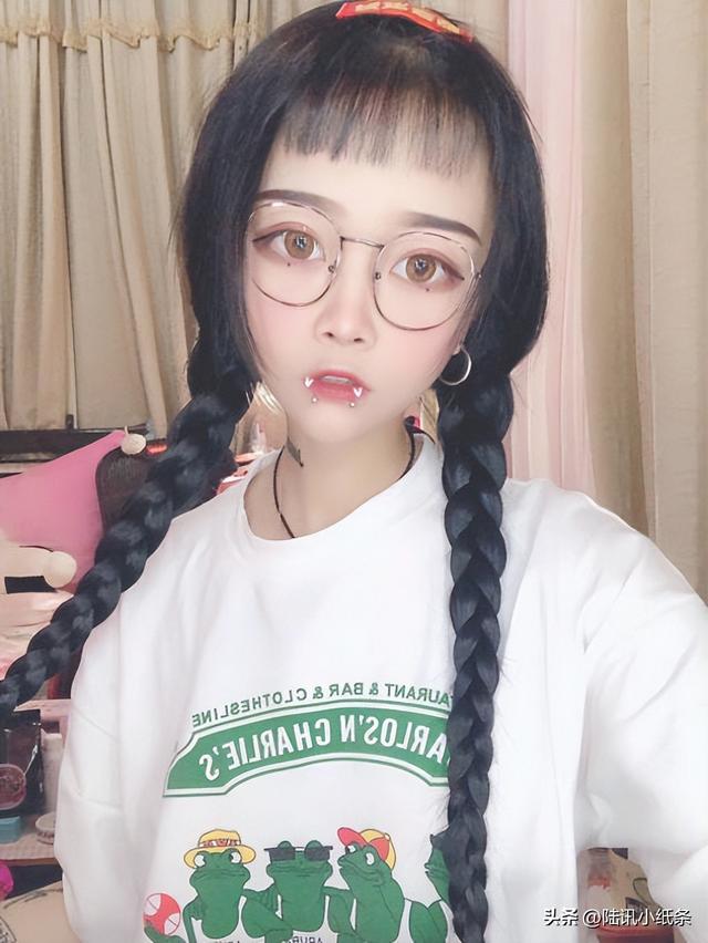 惊!网红顾茜茜日入30万,网红经济的暴富神话还是行业缩影?