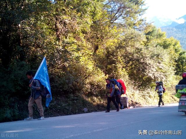 河南女孩美美直播时意外身亡，徒步西藏是追求梦想还是无知者无畏