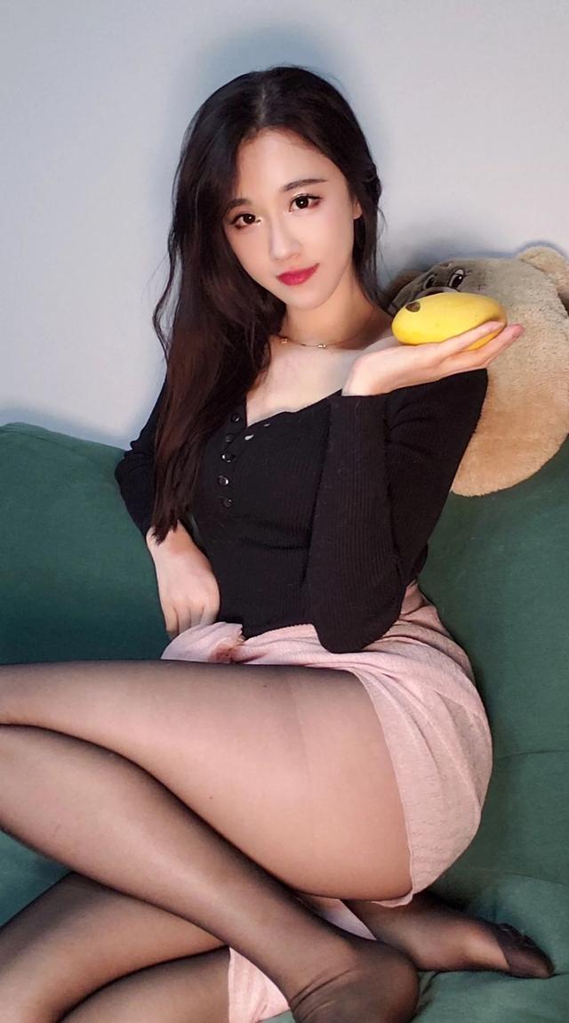 虎牙ASMR一姐轩子巨2兔被爆不放假图集