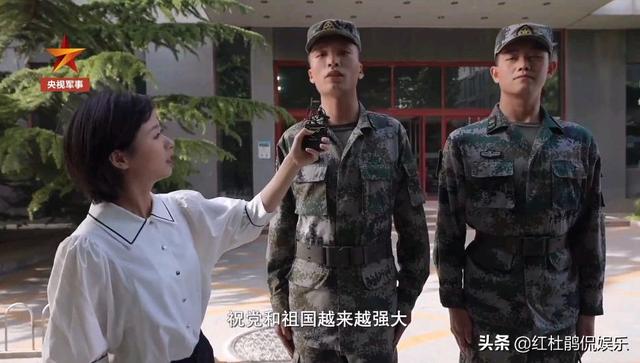 央视美女记者庄晓莹，从默默无闻到全网热捧，靠的是一个“暖”字