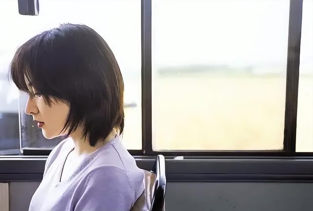 《春逝》录音师尚优与主播恩秀春恋，信心缺失致爱成殇