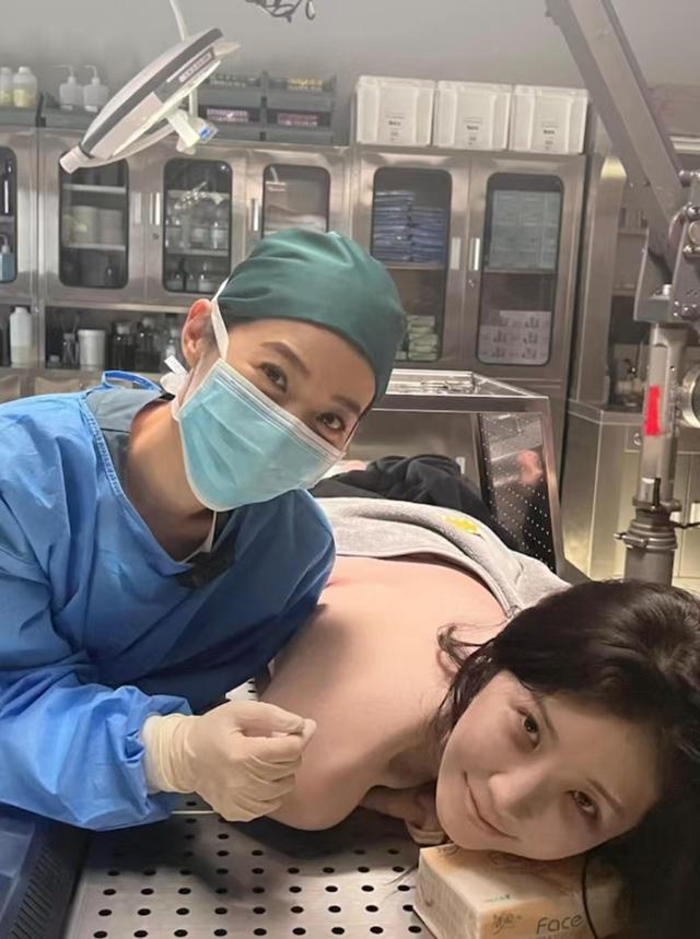 好拼！前TVB小花利颖怡露背扮死尸，只遮下半身称是最大尺度演出