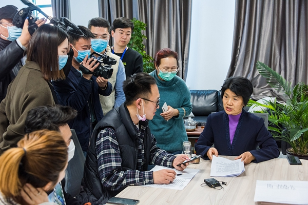 菏泽曹县女县长变身汉服主播