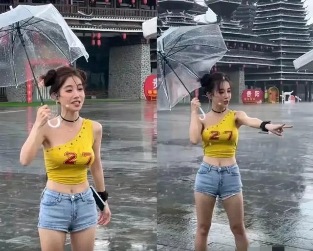 暴雨湿身！冯提莫冒雨直播，一首〈摇太阳〉神奇摇出雨中太阳！