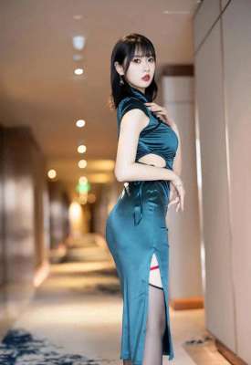 175长腿女主播(美女模特林子遥，身高175cm，满屏黑丝大长腿，谁受得了啊？)