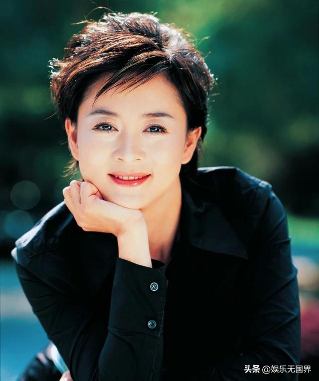 云南电视台12位美女主持人，崔爽‌是最美新闻女主播