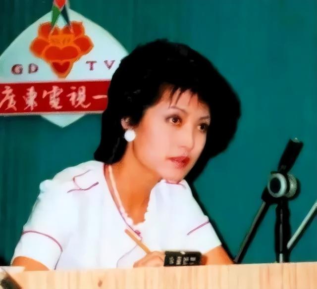 65岁的“广东一枝花”侯玉婷：曾和霍震霆传绯闻，如今成模范婆婆