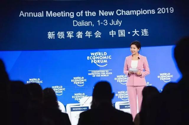 有颜值有实力！这位凤凰女主播是咱大连人